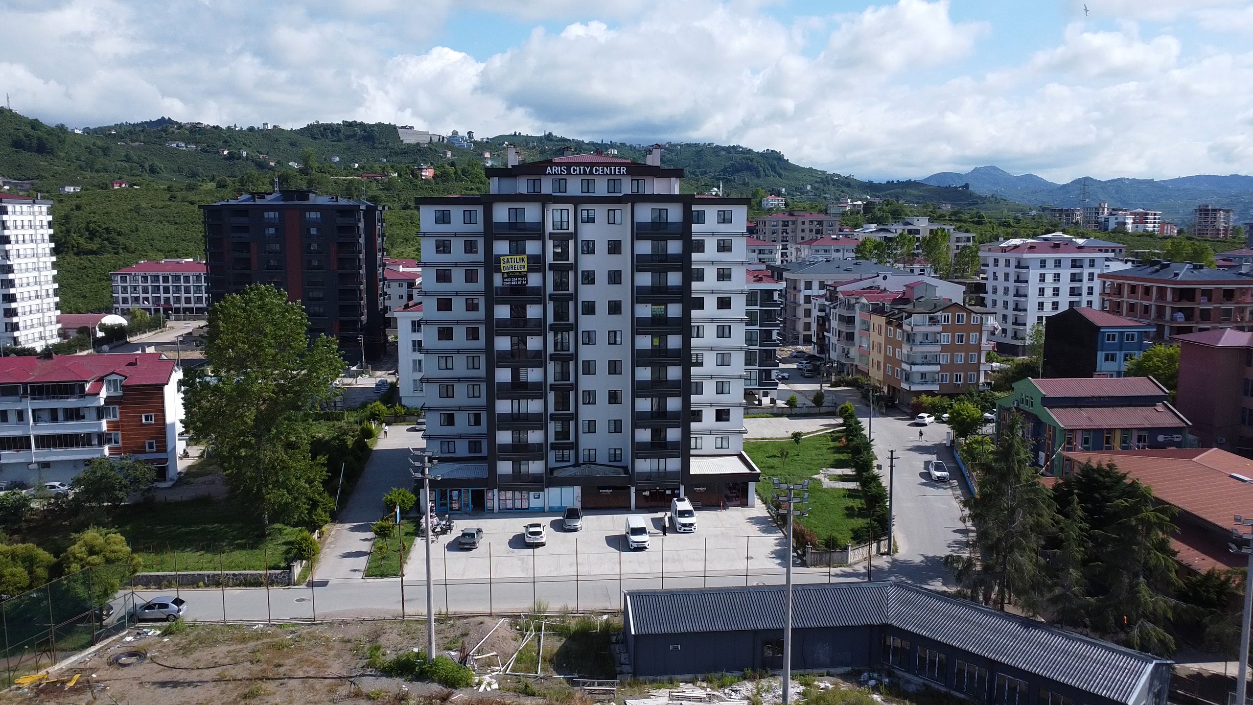 CUMHURİYET MAHALLESİ ARİS CİTY SİTESİNDE SATILIK 2+1  DAİRE